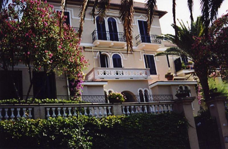 Elegant And Sea View Excelsior Apartment ليفانتو المظهر الخارجي الصورة